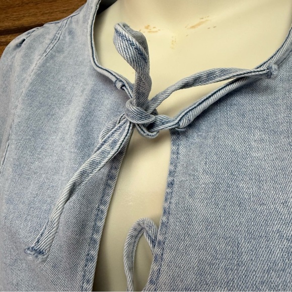 Wishlist apparel size small light blue jean front tie top elastic sleeves - Picture 8 of 8